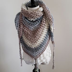 Boho Triangle Scarf/Shawl...NEW
